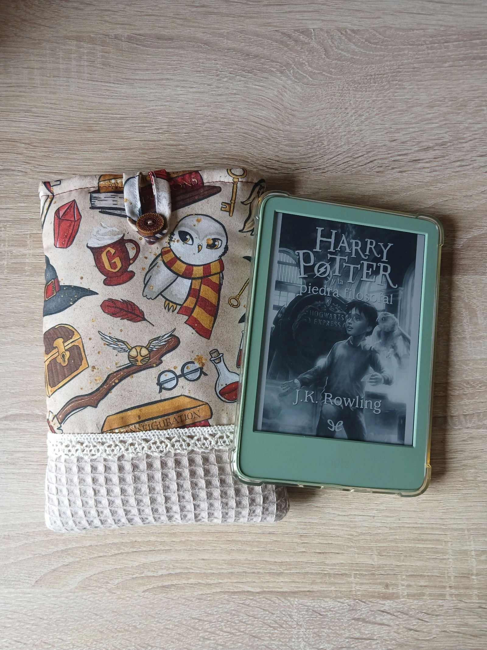 Funda para ebook hecha a mano "Harry Potter"